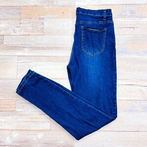 SHEIN Dark Wash Skinny Jeans | Classic Everyday Streetwear | Size‎ 8/10